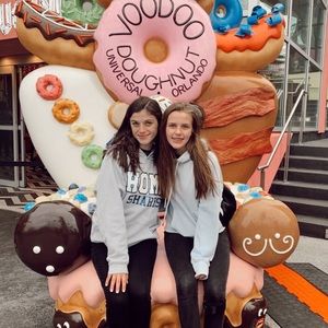 Meet your Posher, Ava